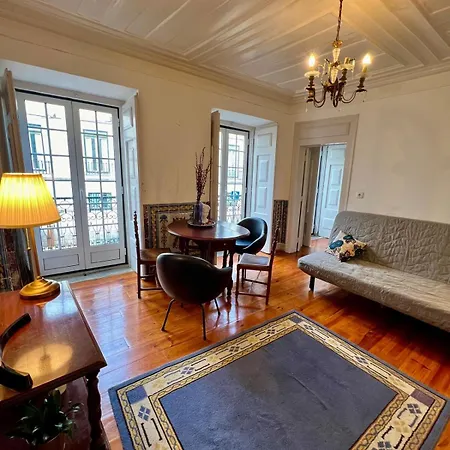 Cozy Portuguese Style Apartment